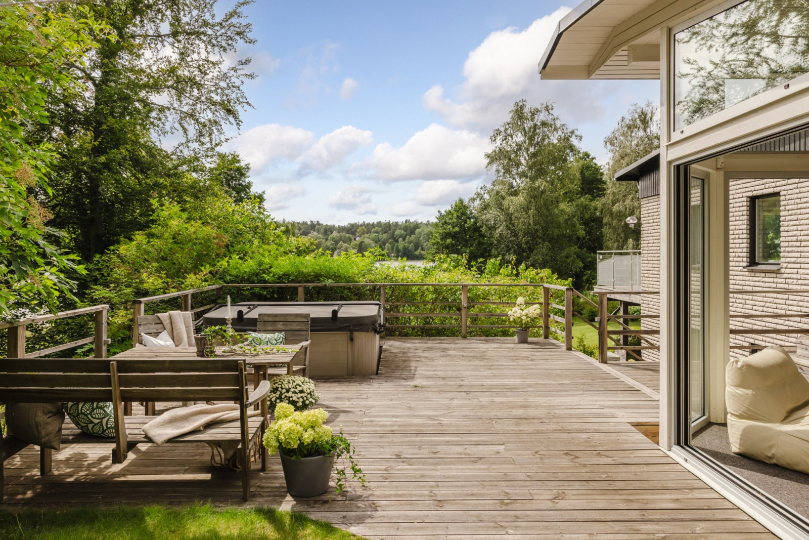 Uteplats Irisdalsvägen 5