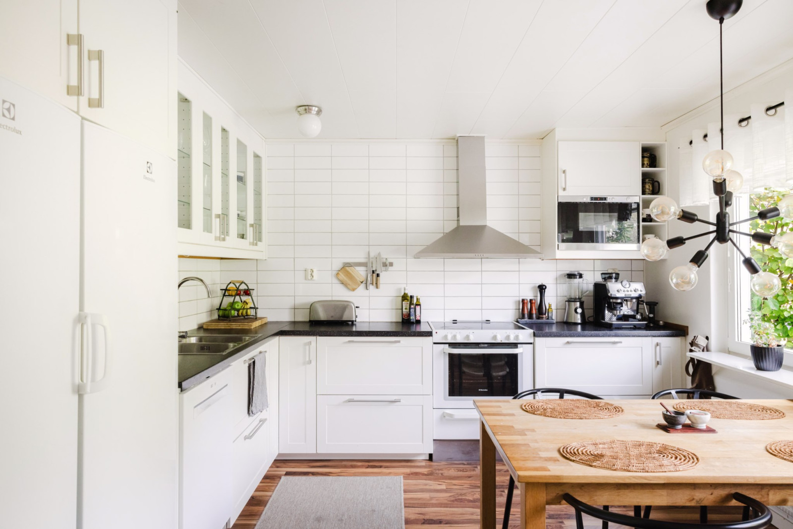 Fint kök med matplats Bondestigen 9