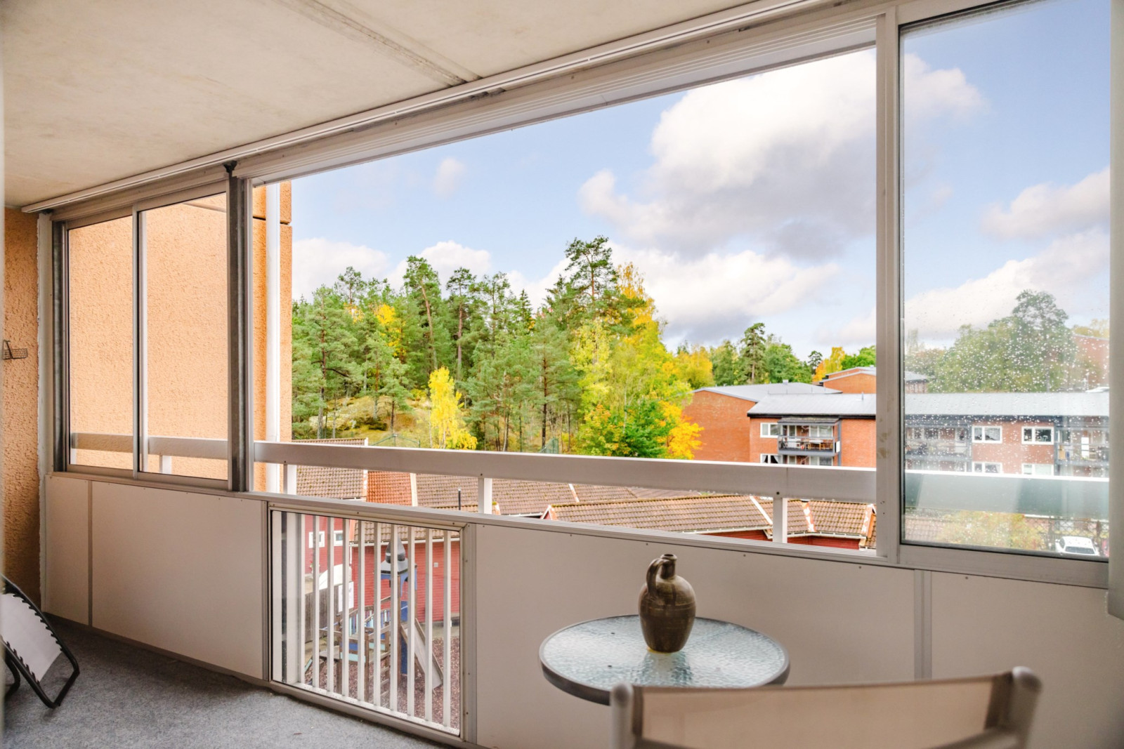 Balkong mot föreningens lugna innergård Bergsvägen 1C