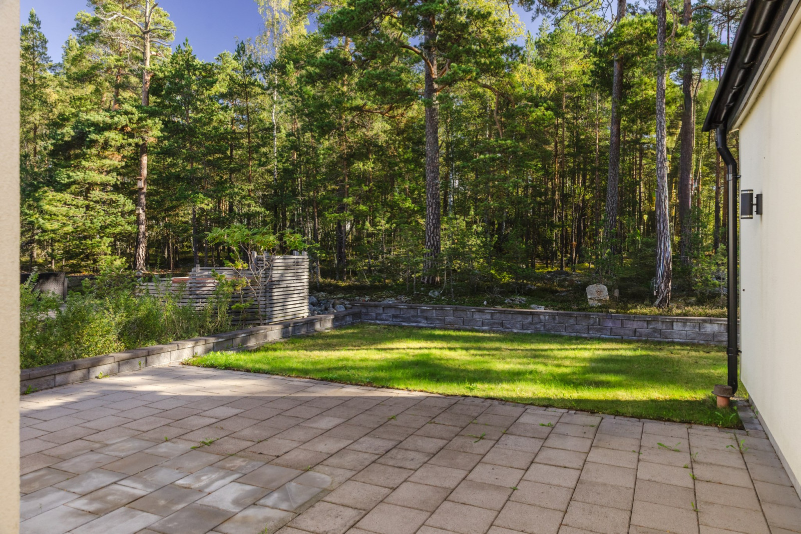 Baksida Högvretsvägen 16