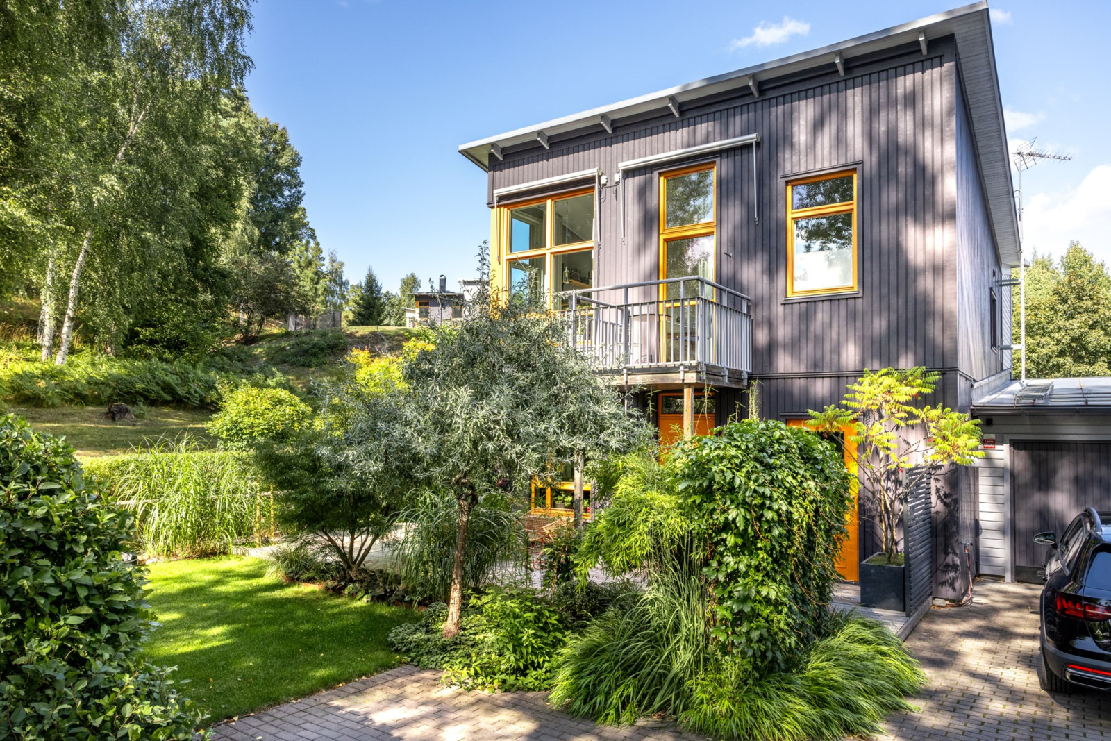 Framsida Gustavslundsvägen 68