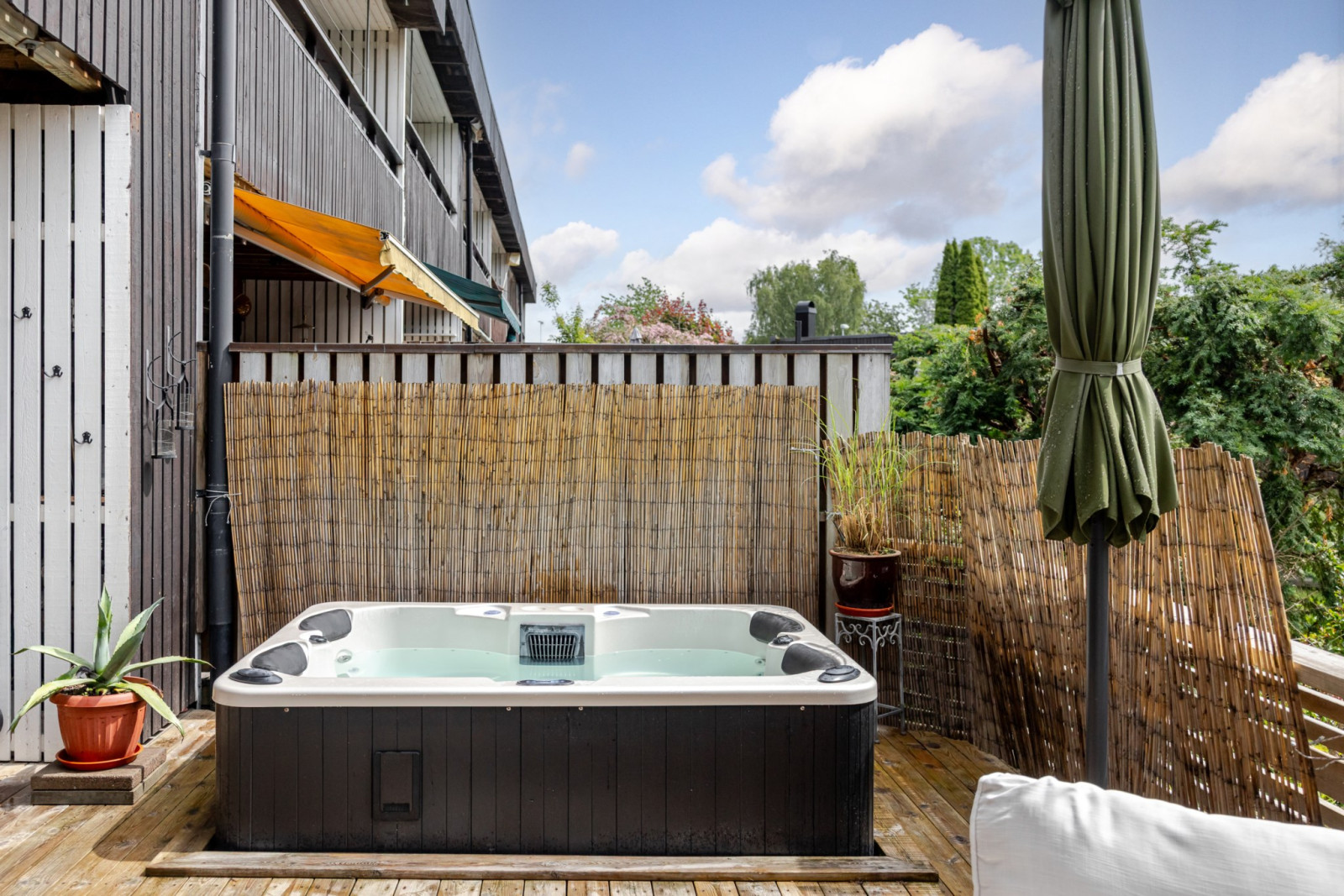 Uteplats med jacuzzi Rönningevägen 61G