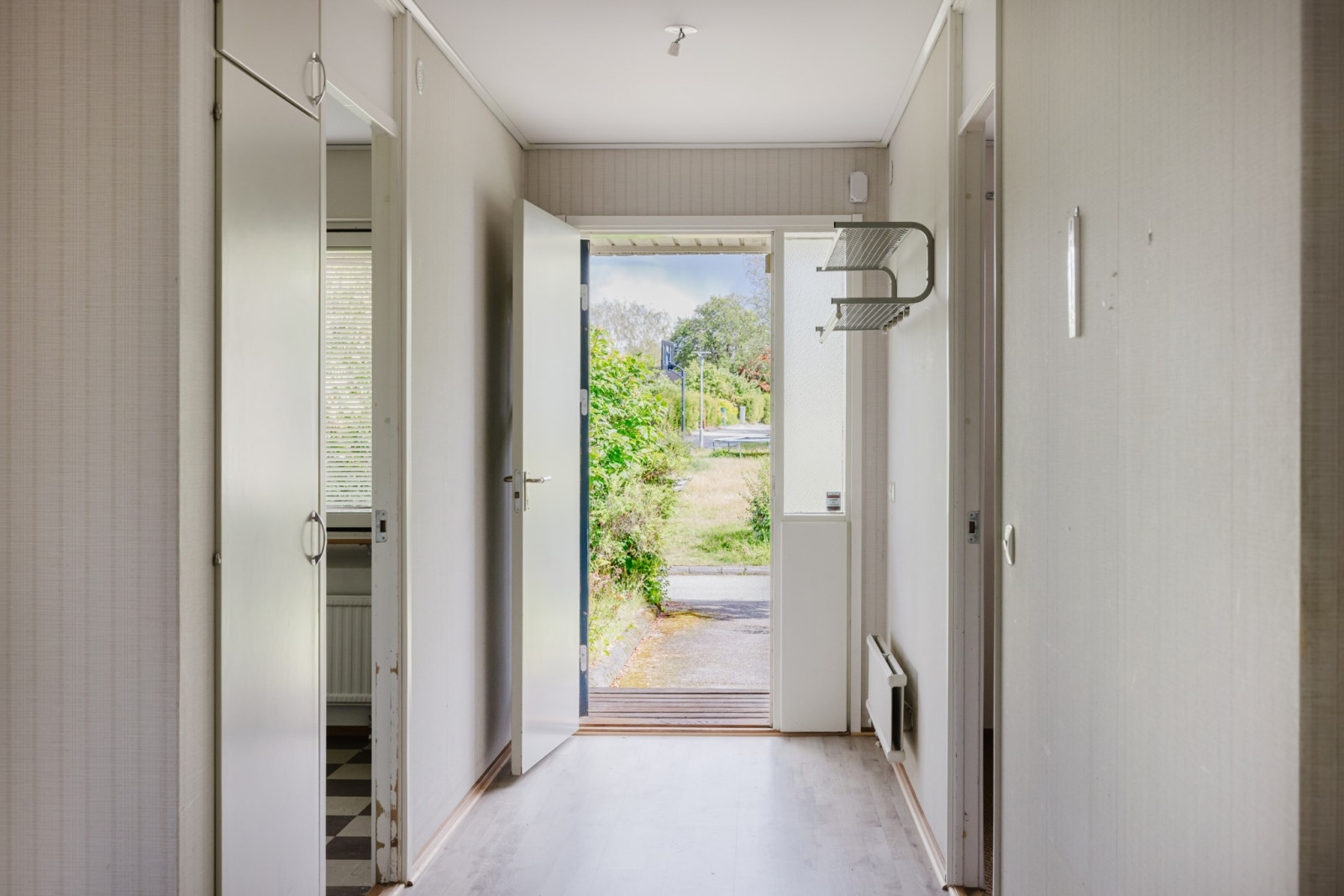 Hall Fjärilstigen 14