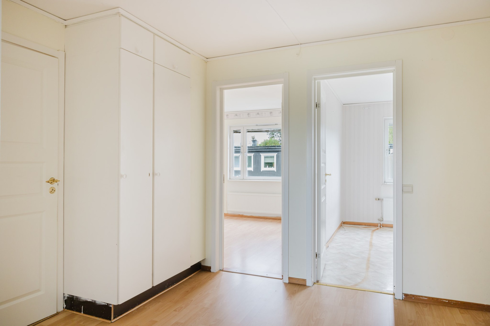 Hall mot sovrum 3 och 4 Kantarellstigen 12