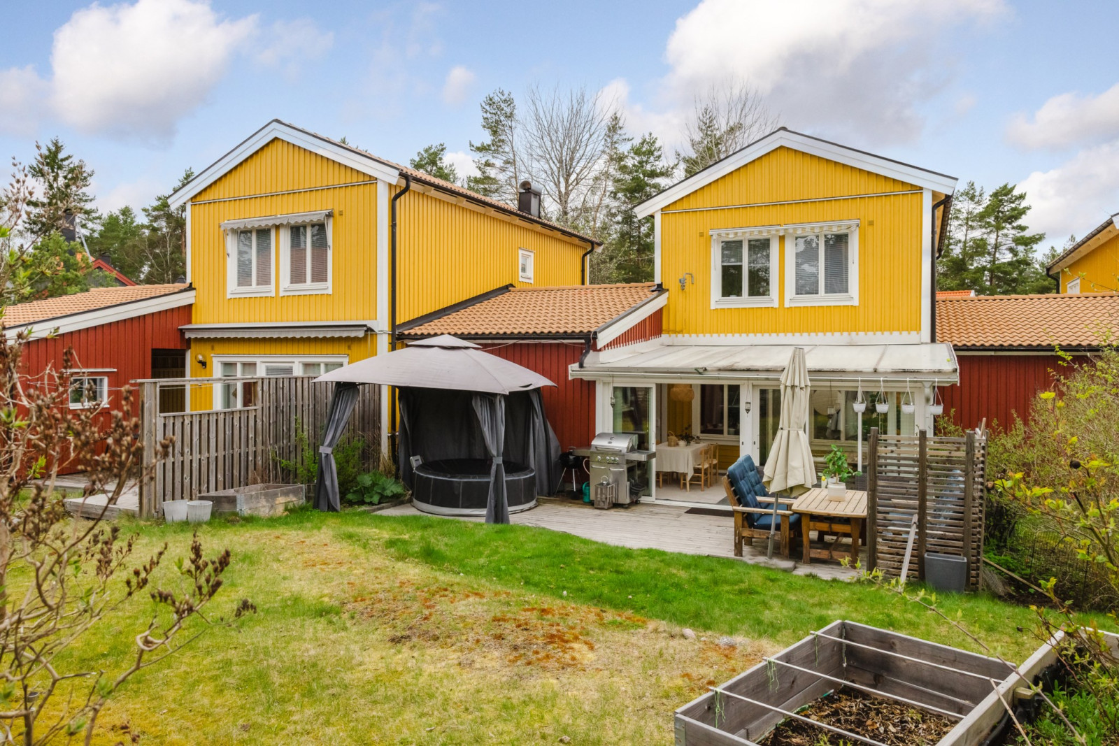 Baksida Högbackavägen 21