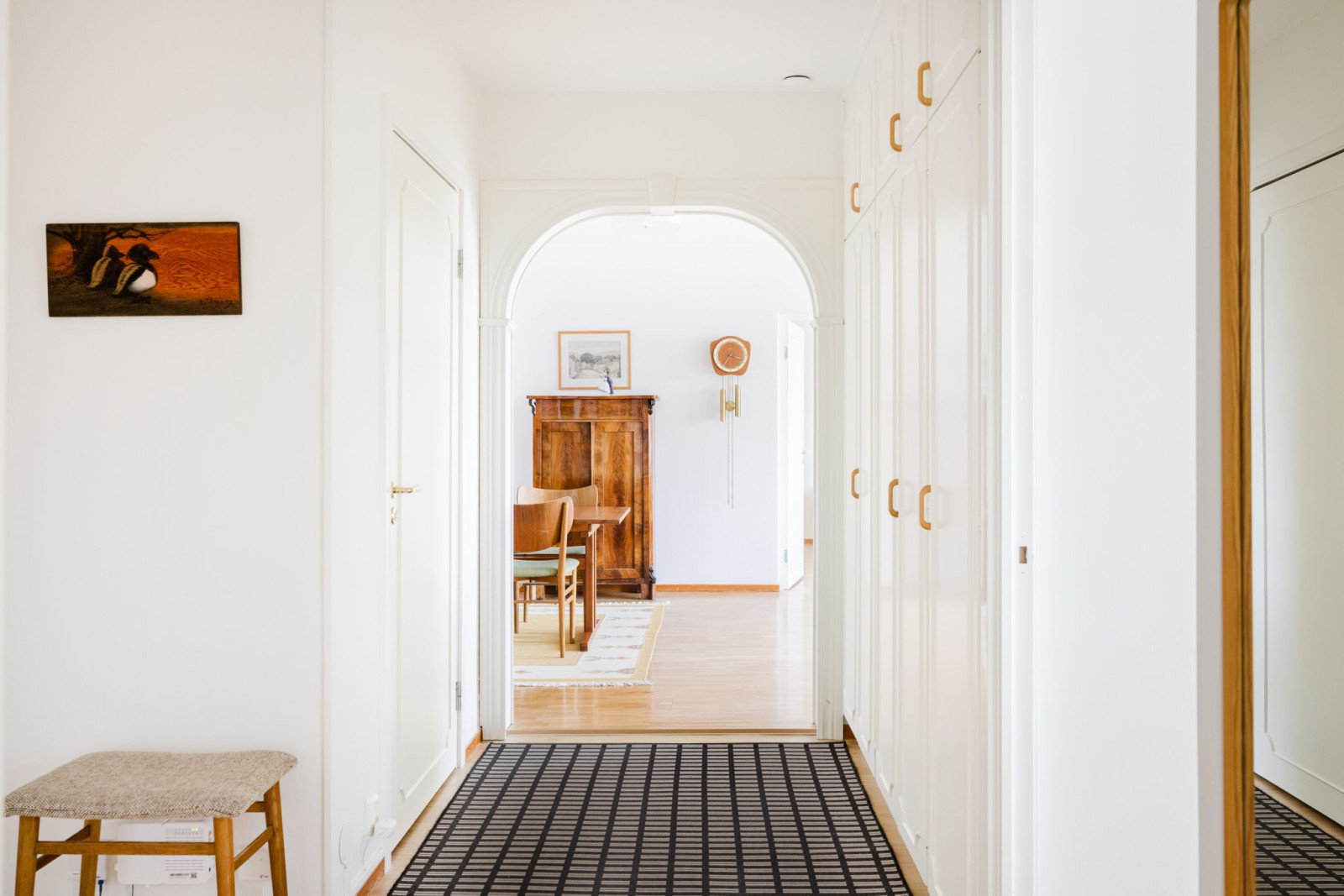 Hall mot vardagsrum Emanuel Birkes väg 5