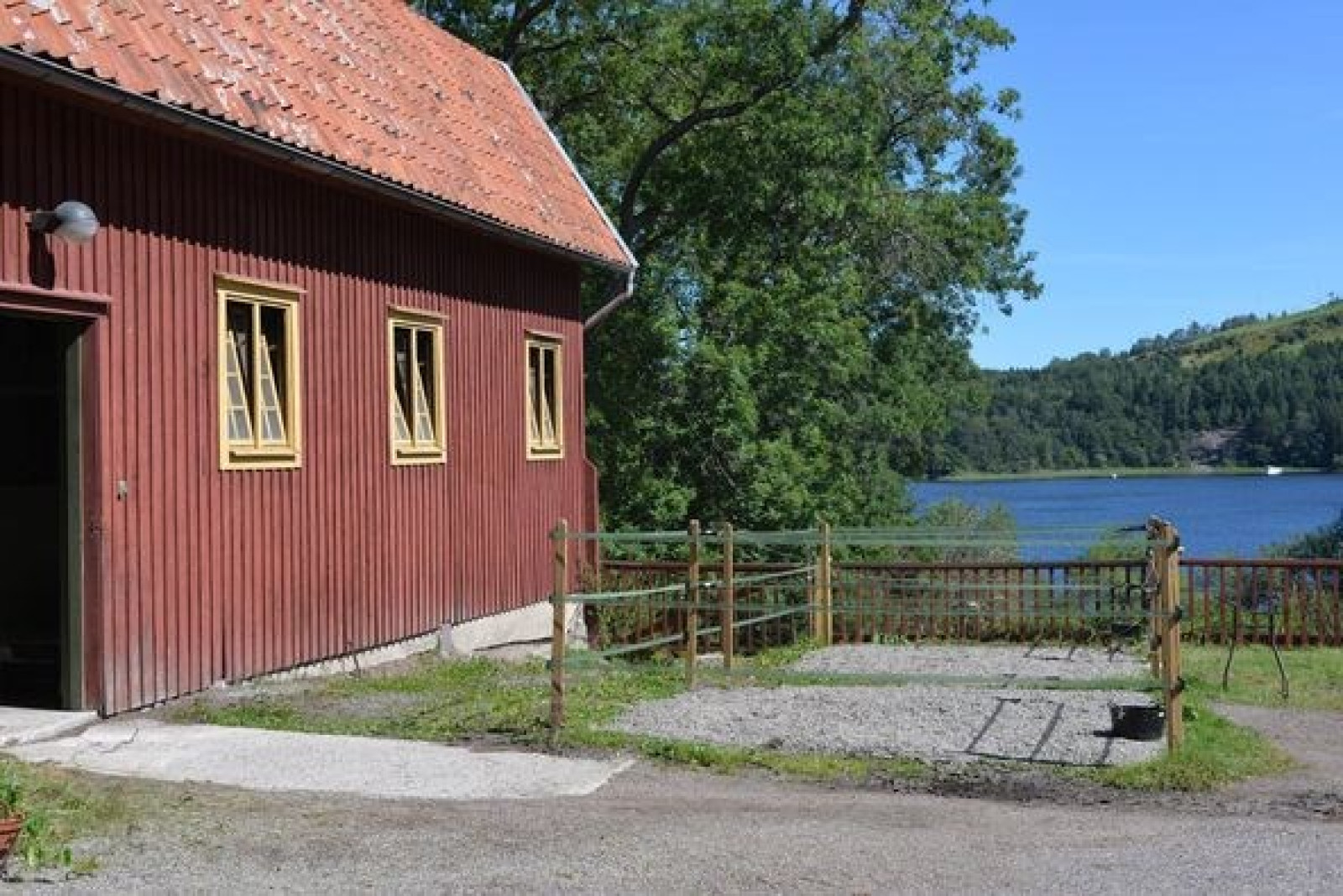 Stall Älvesta säteri 23