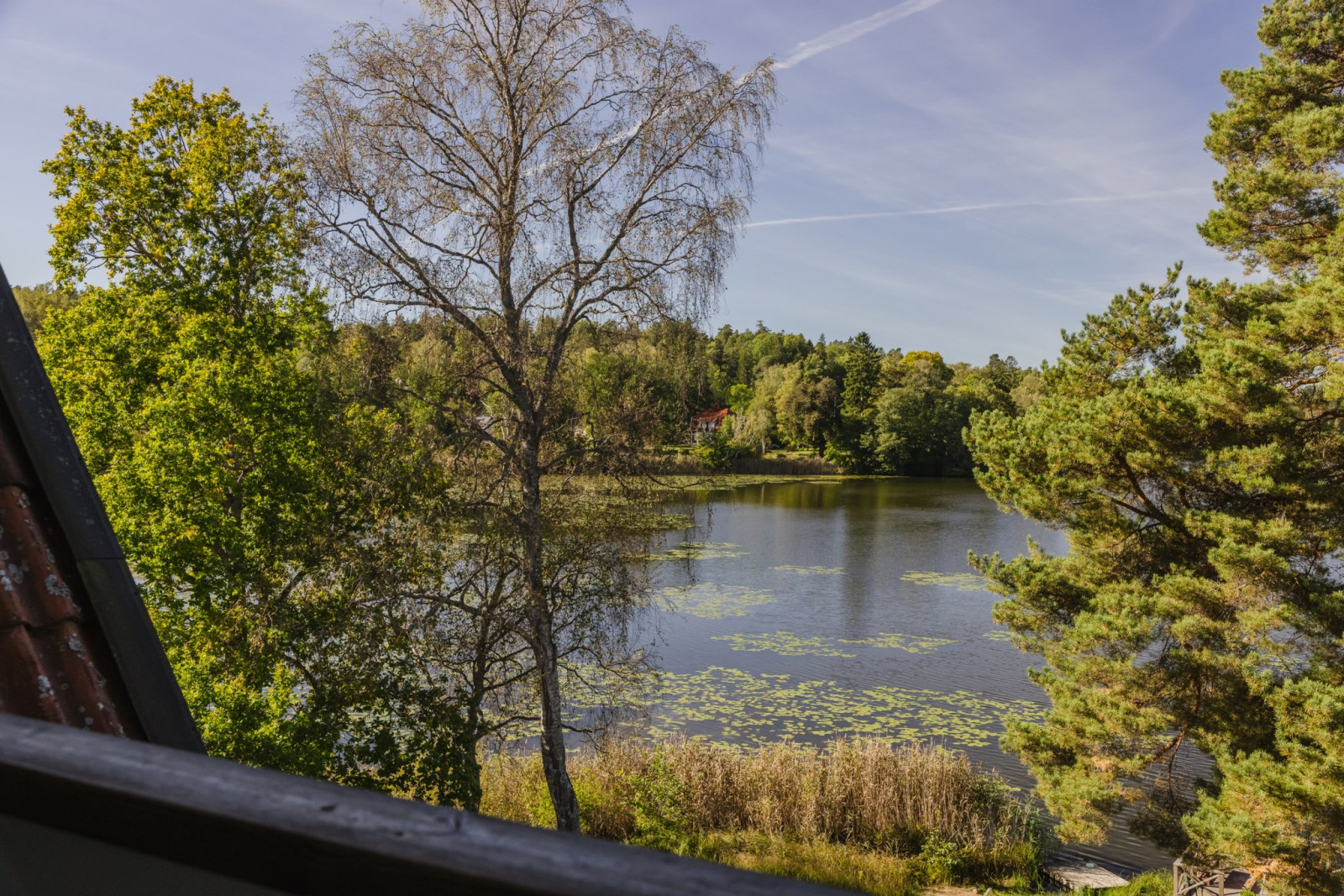 Balkong med utsikt utöver det vanliga Dånviksvägen 16B