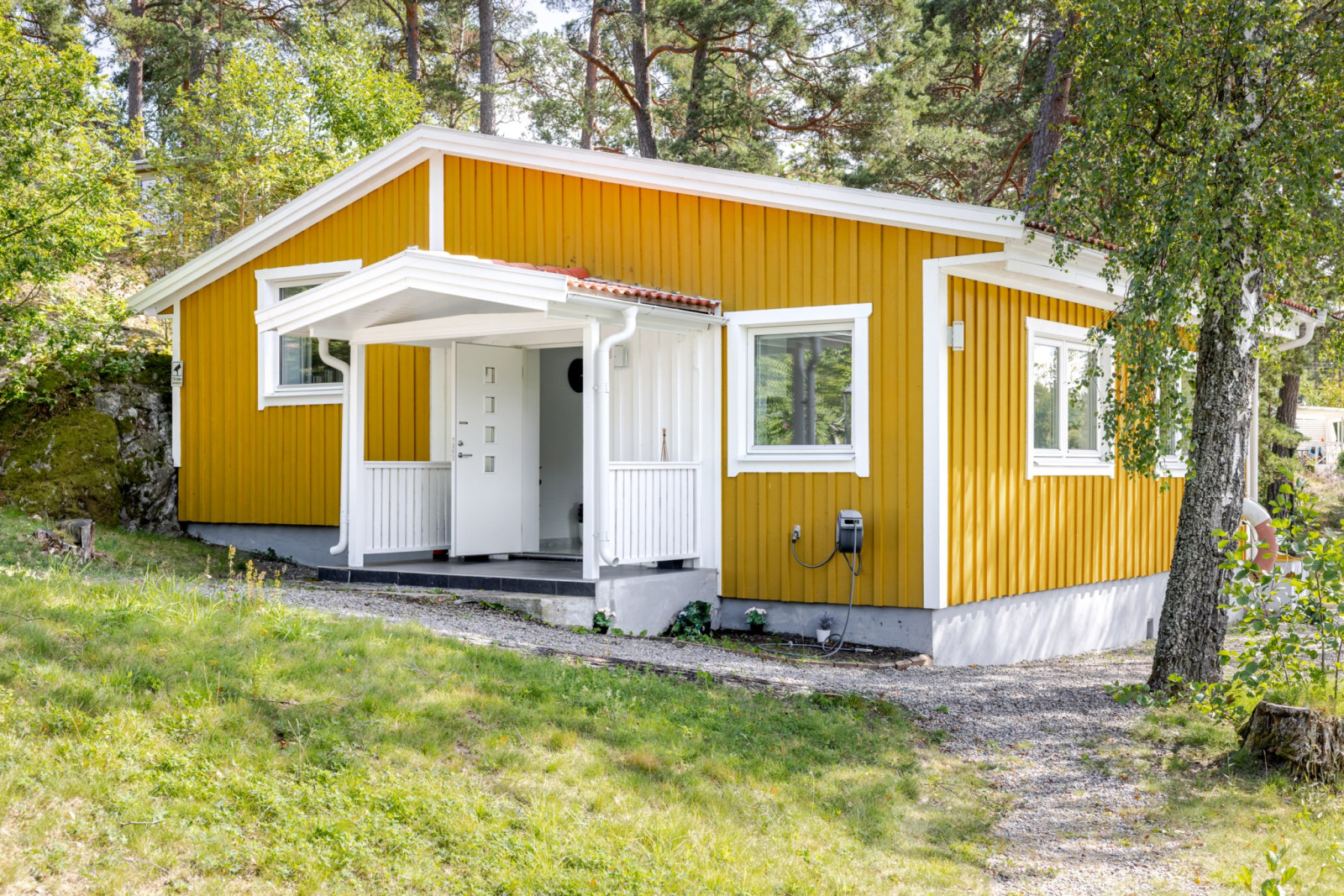 Huvudbyggnad Sjöuddsvägen 32