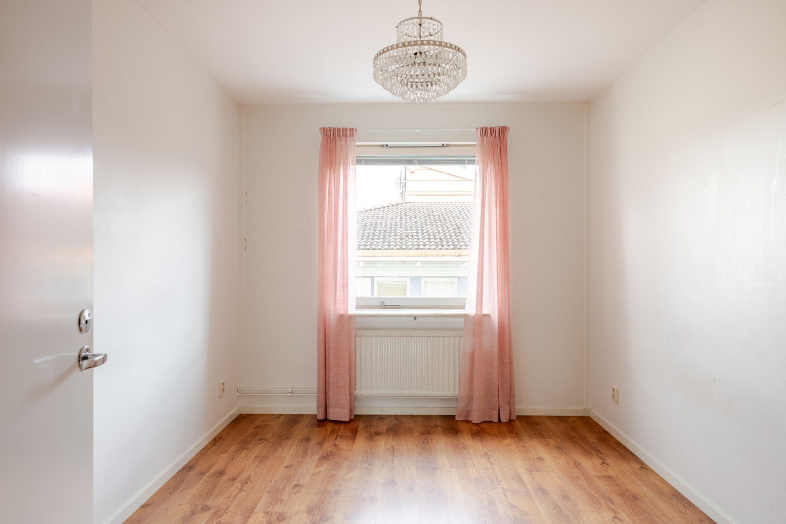 Sovrum 1 Säbytorgsvägen 8C