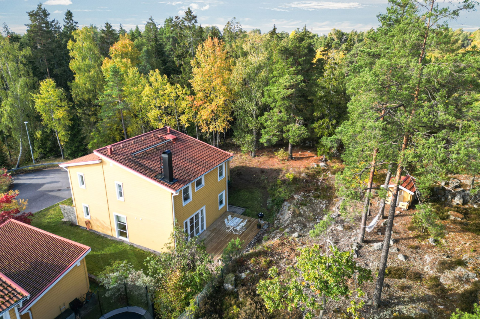 Hörntomt längst in på återvändsgata Lustigknoppsvägen 27