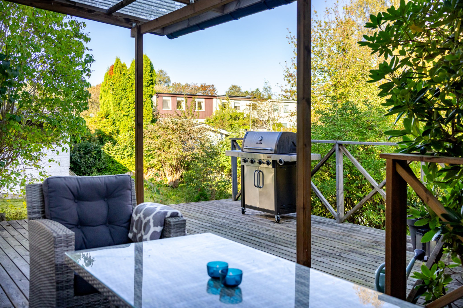 Insynsskyddad uteplats Fjärilstigen 102